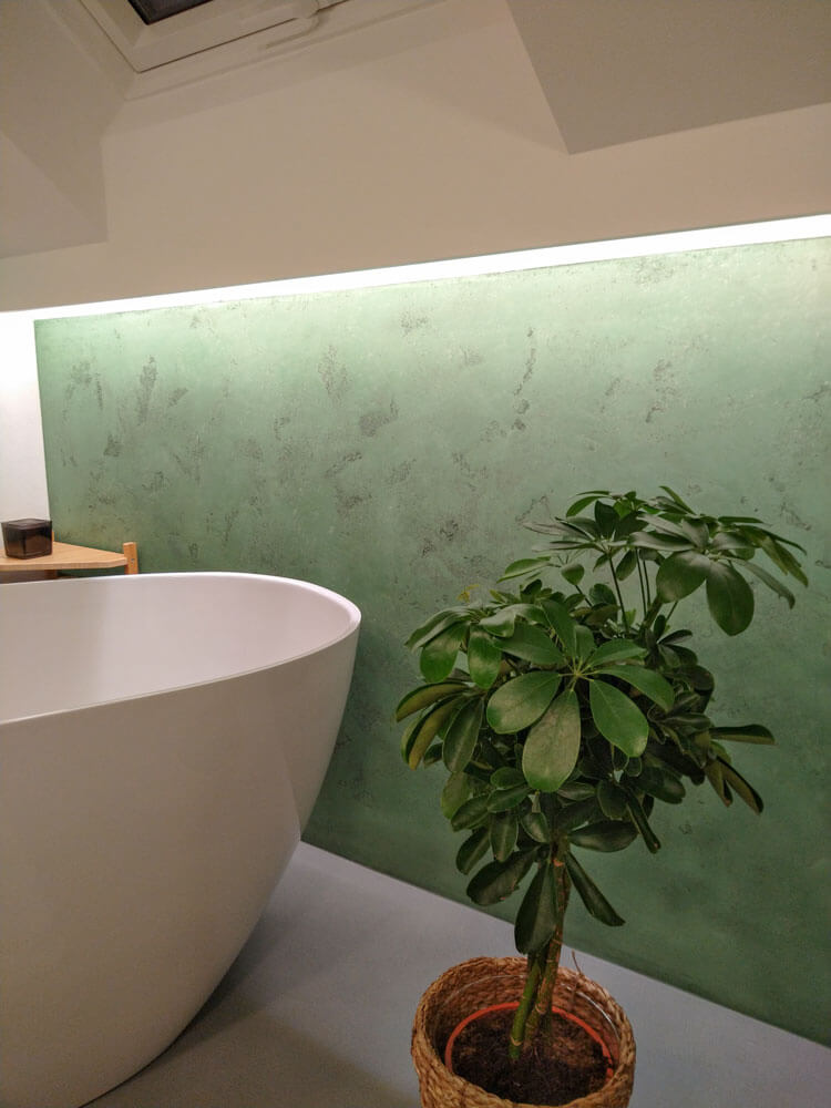 Foto zur Inspiration: Grüner Kalkputz Badezimmer